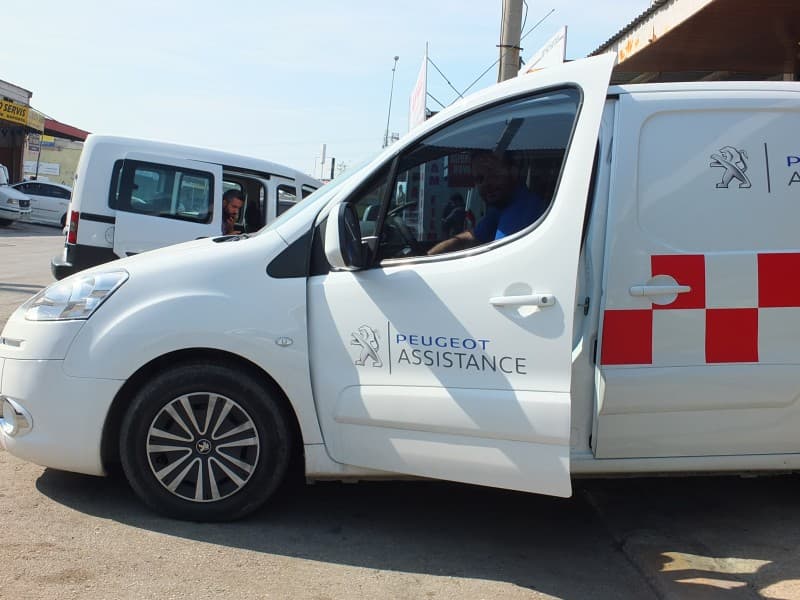 Peugeot Çıkma Cam Motoru